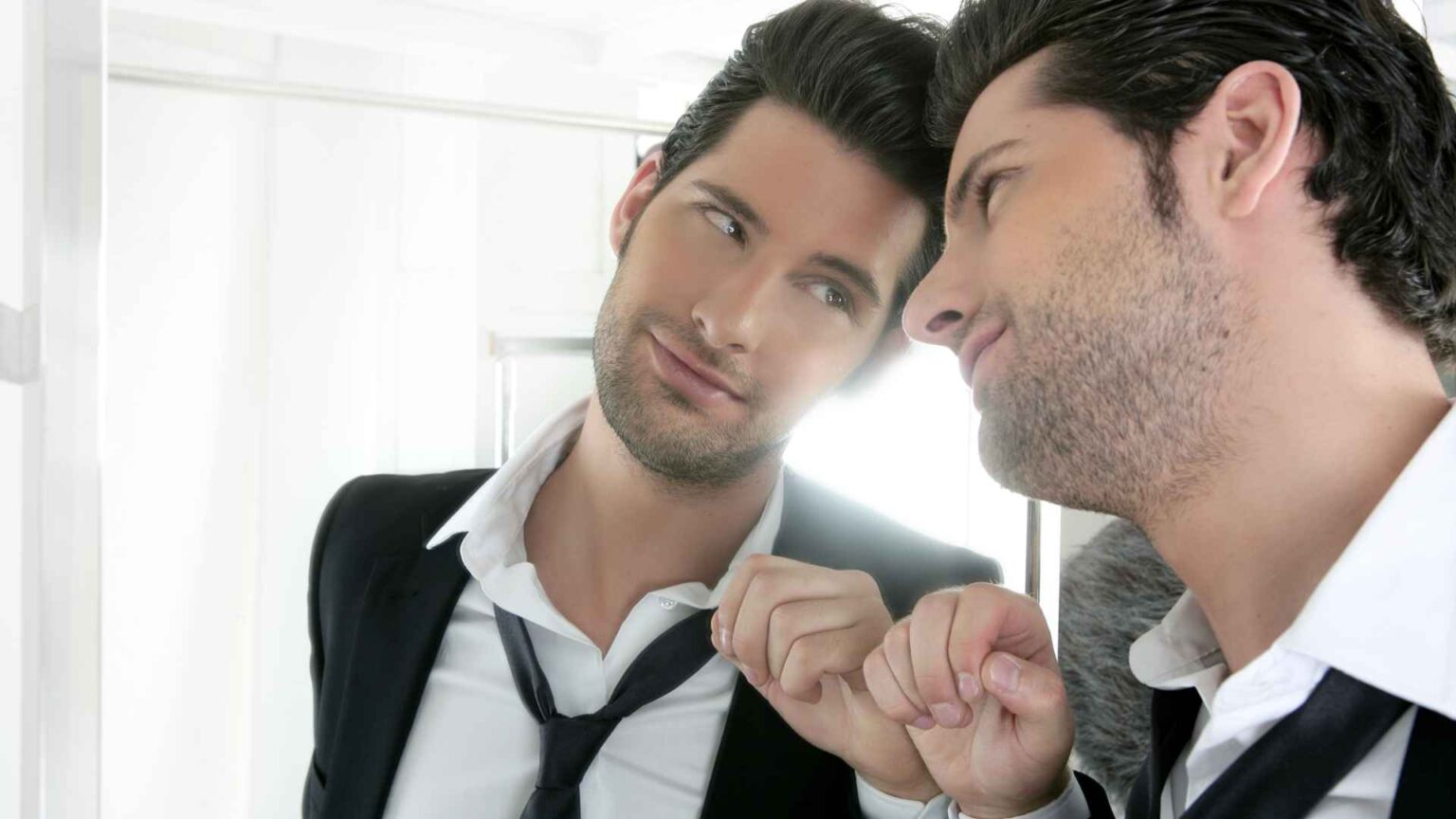 Narcissistic Personality Disorder: Symptoms, Causes, Treatment